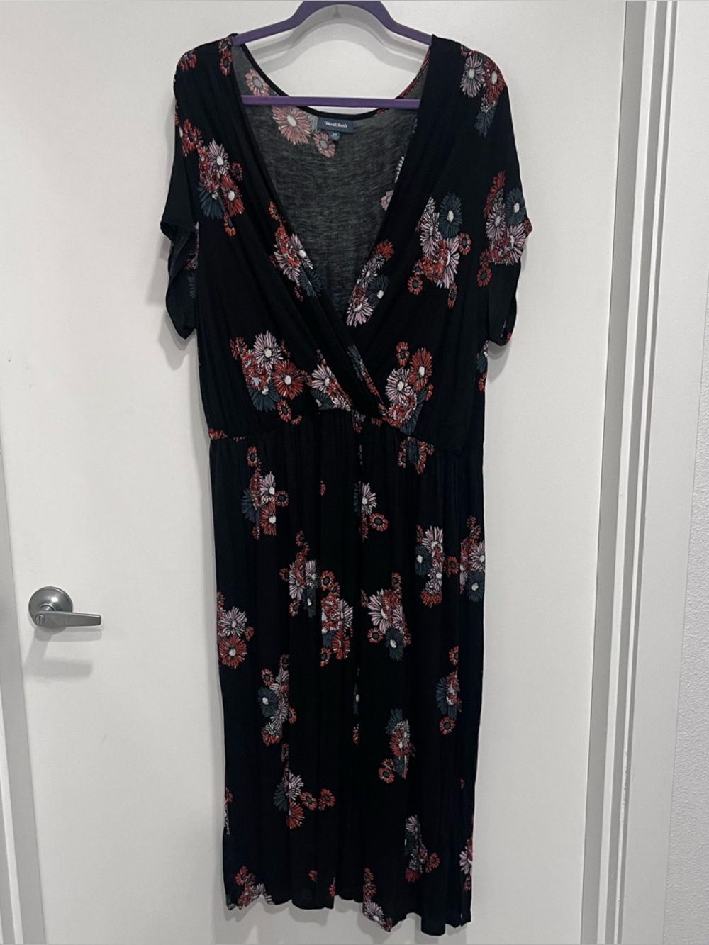 Modcloth Floral Wrap Maxi Dress Black Size 3X V-neck Spring Summer